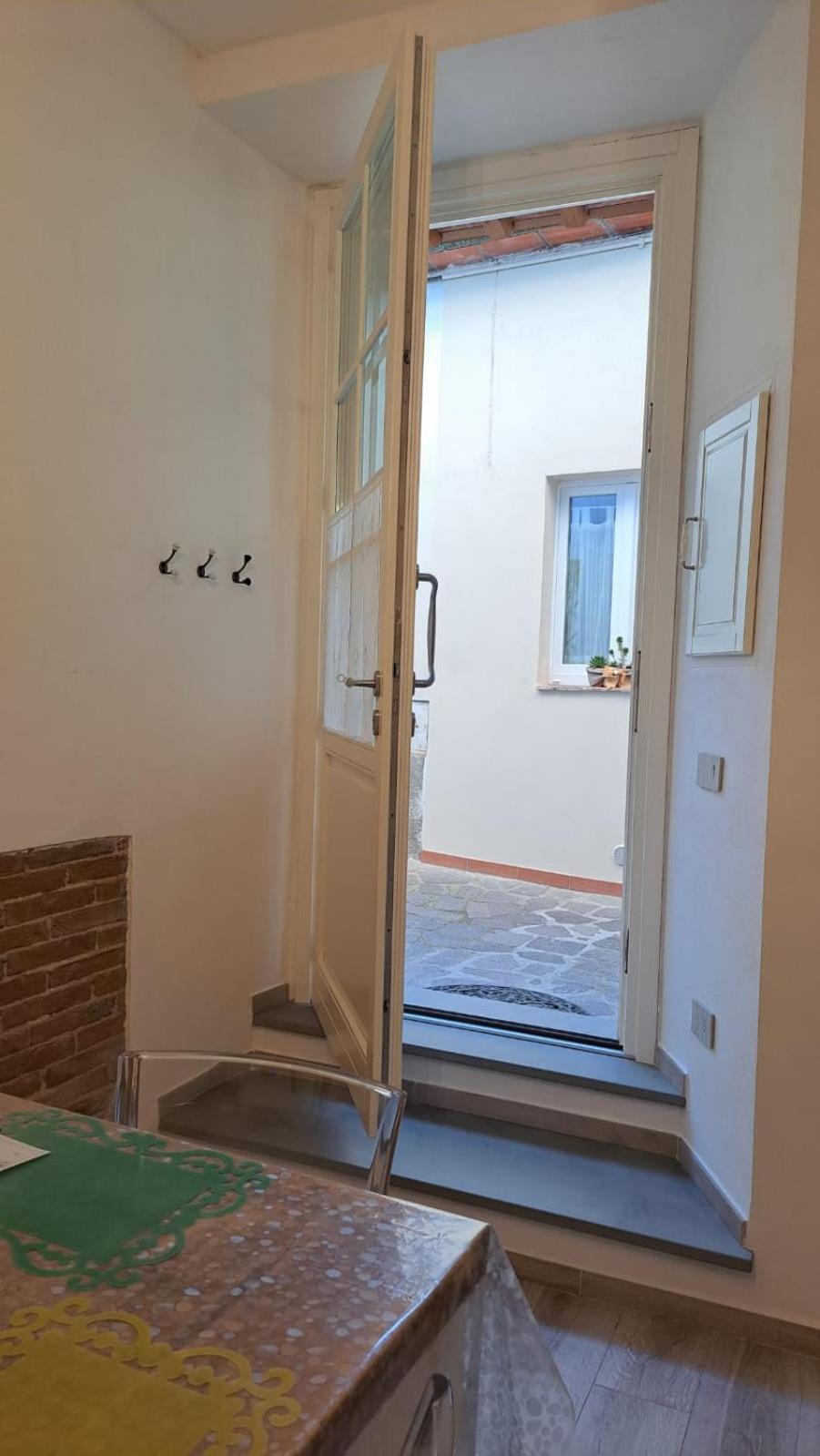 Casina Di Alice Apartamento Vinci Exterior foto